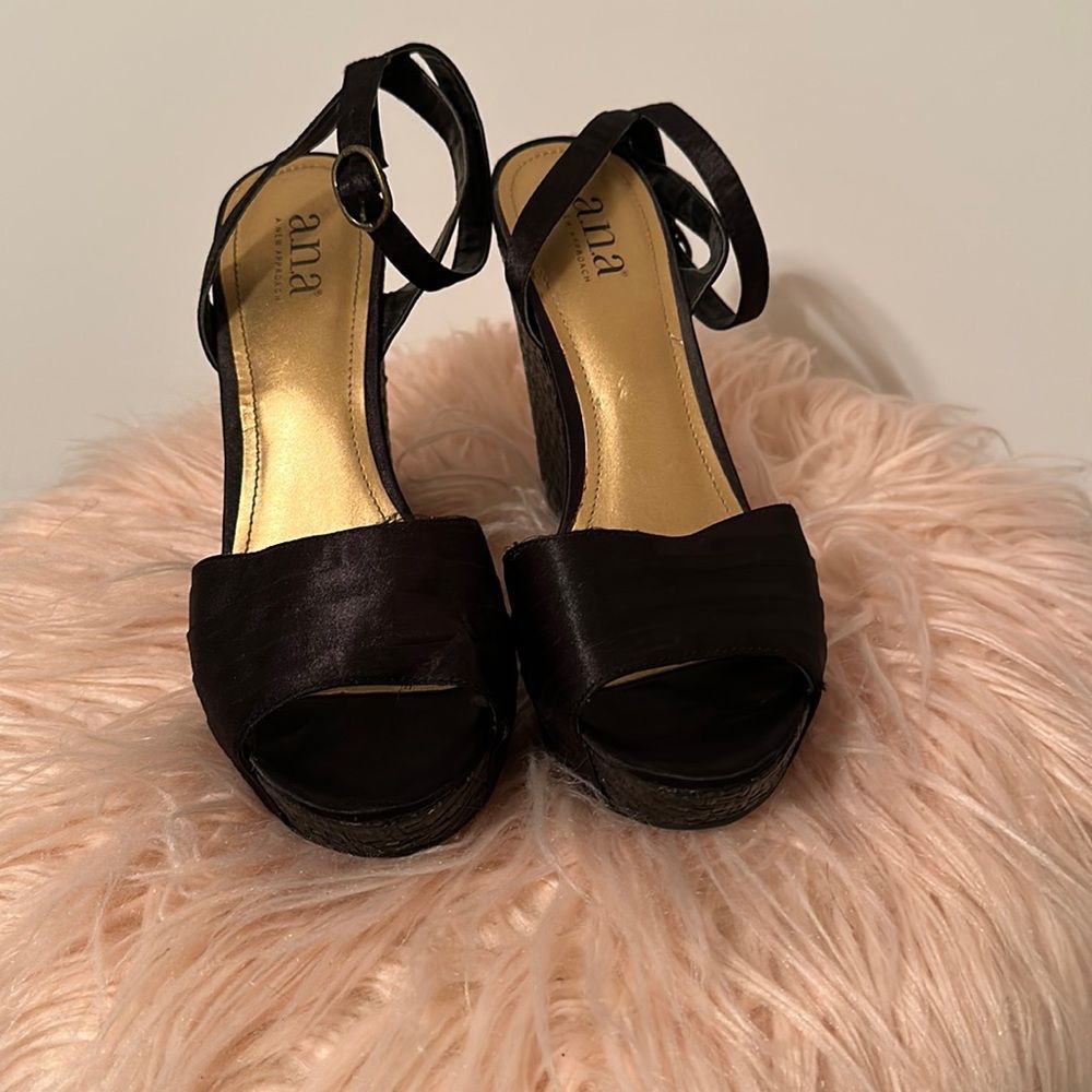 a.n.a. Heels‼️ - Picture 2 of 7